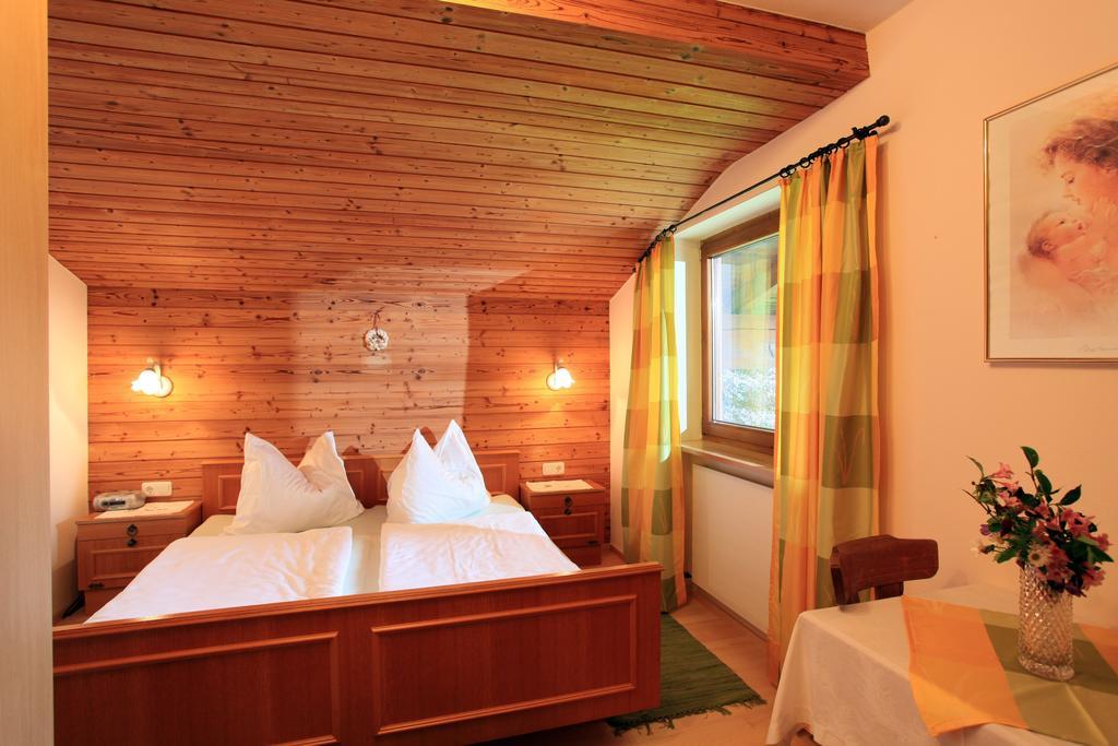 Haus Glanzern Appartement Westendorf Kamer foto